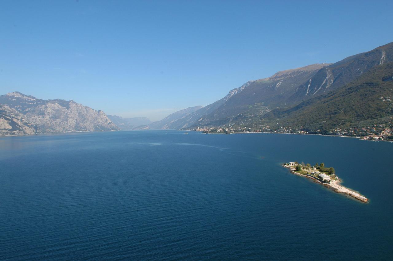 Hotel Residence Villa Beatrice Brenzone sul Garda Eksteriør billede