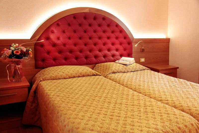 Hotel Residence Villa Beatrice Brenzone sul Garda Eksteriør billede